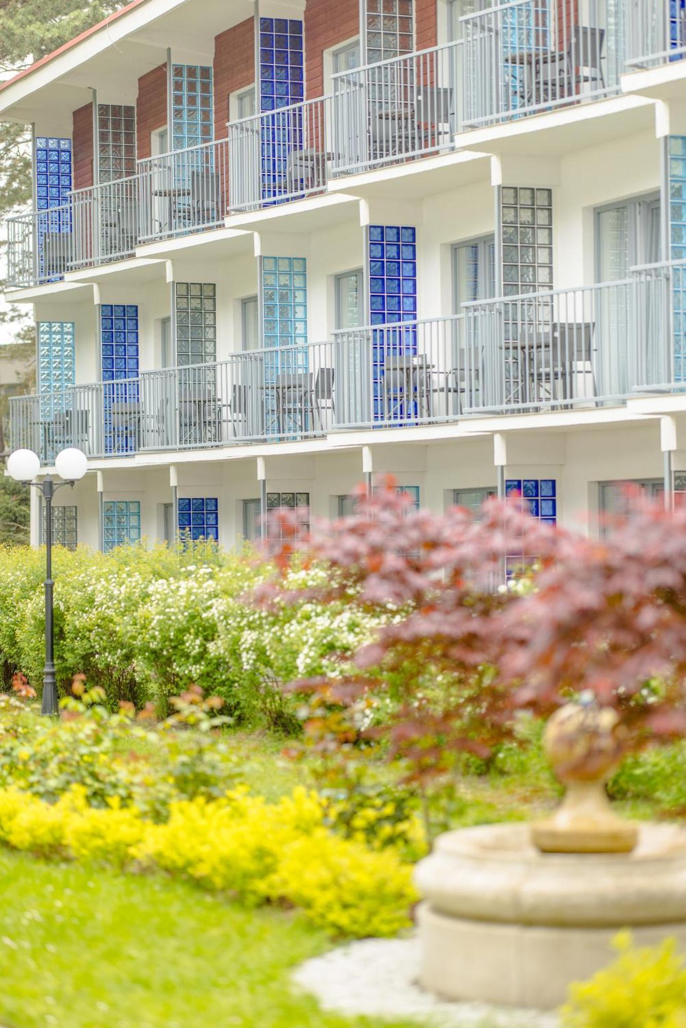 Waterside Resort Darlowko Buitenkant foto