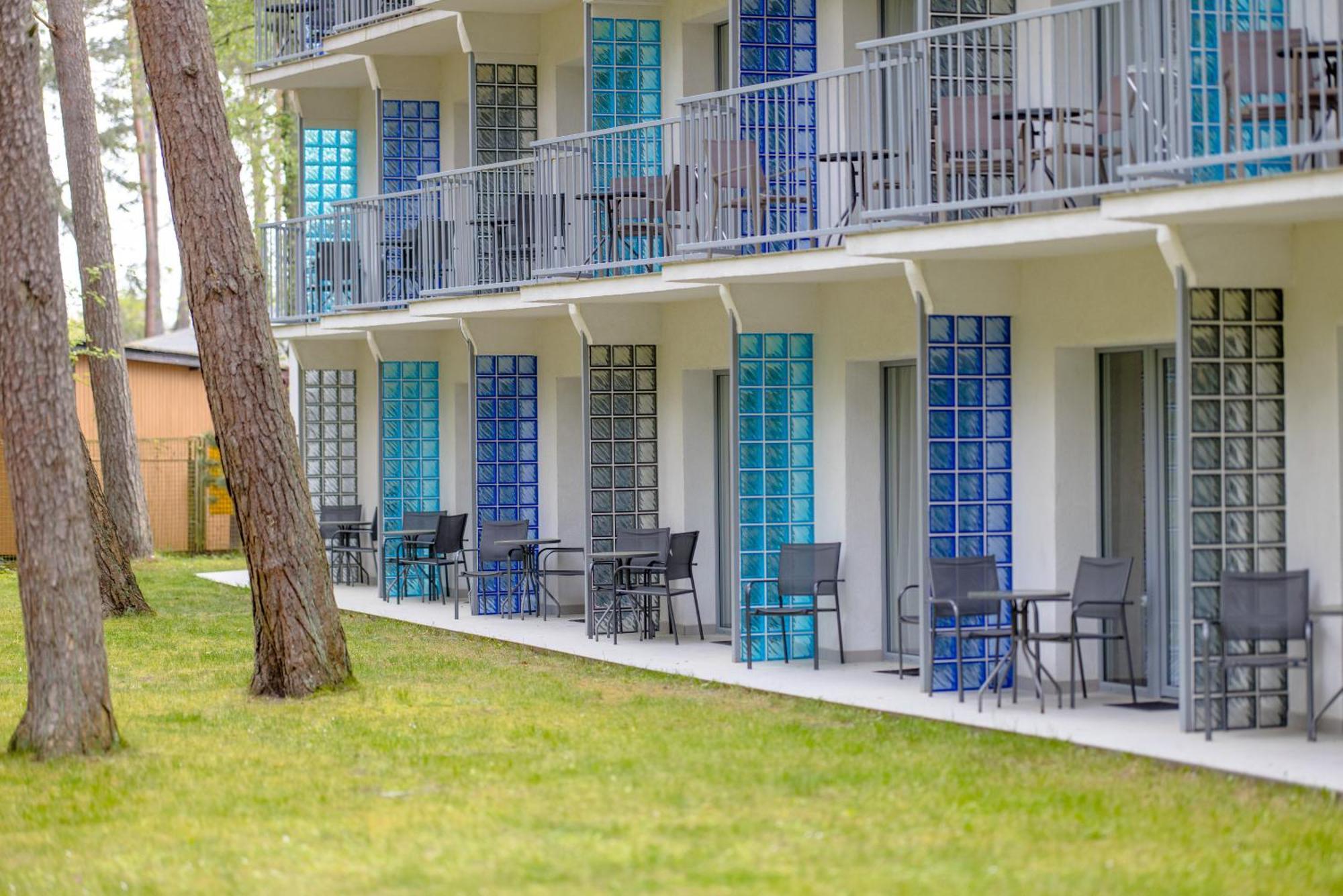 Waterside Resort Darlowko Buitenkant foto