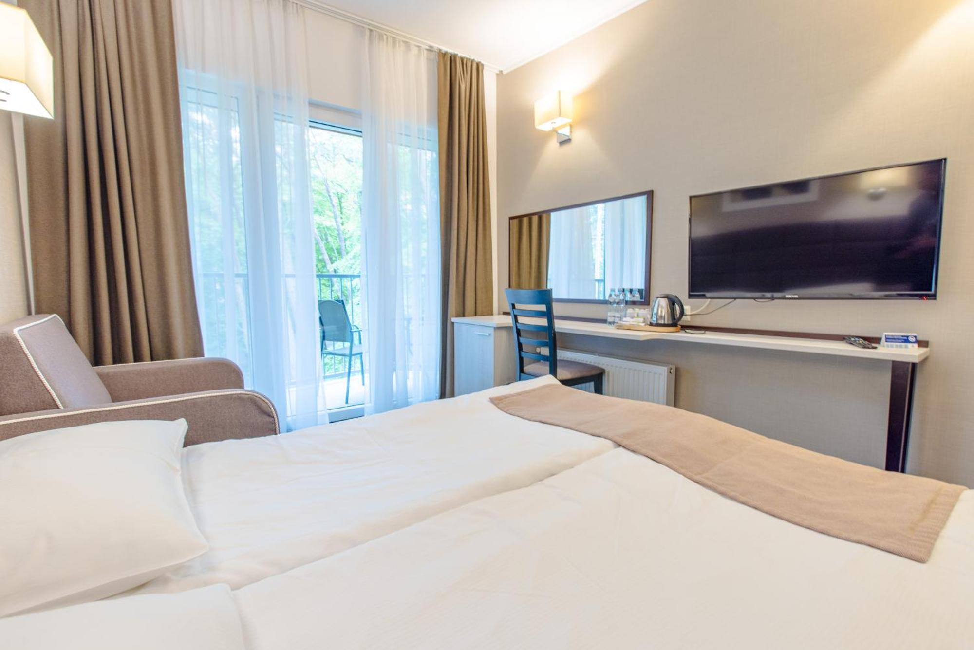 Waterside Resort Darlowko Buitenkant foto
