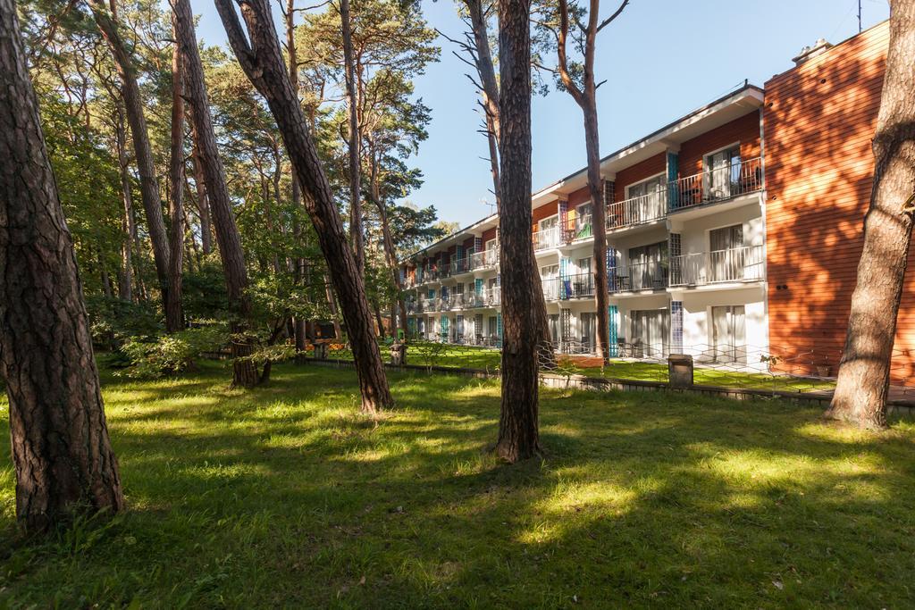Waterside Resort Darlowko Buitenkant foto